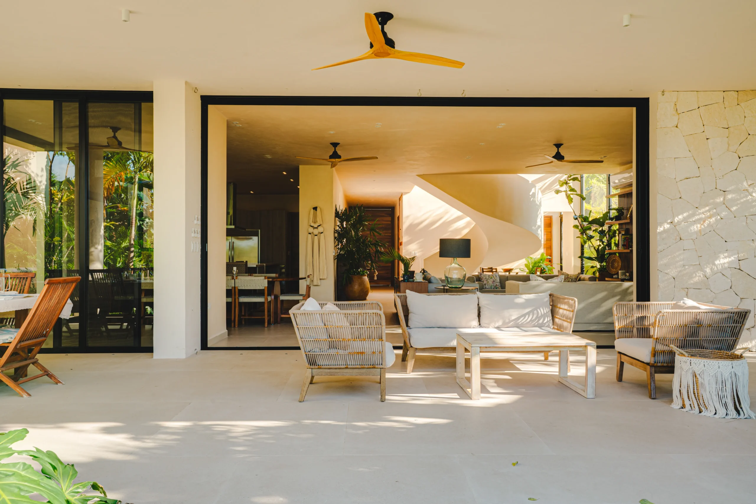 casa-anapaula-covered-terrace-outdoor-lounge-riviera-maya